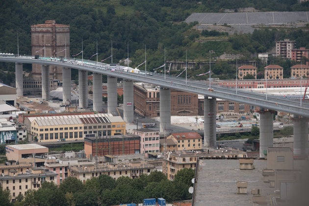Ponte di Genova, non c Ponte di Genova, non c