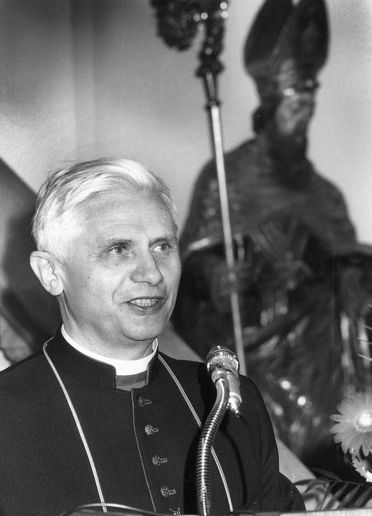 ¿Y Qué Ha Sido Del Papa Ratzinger? | El HuffPost Life