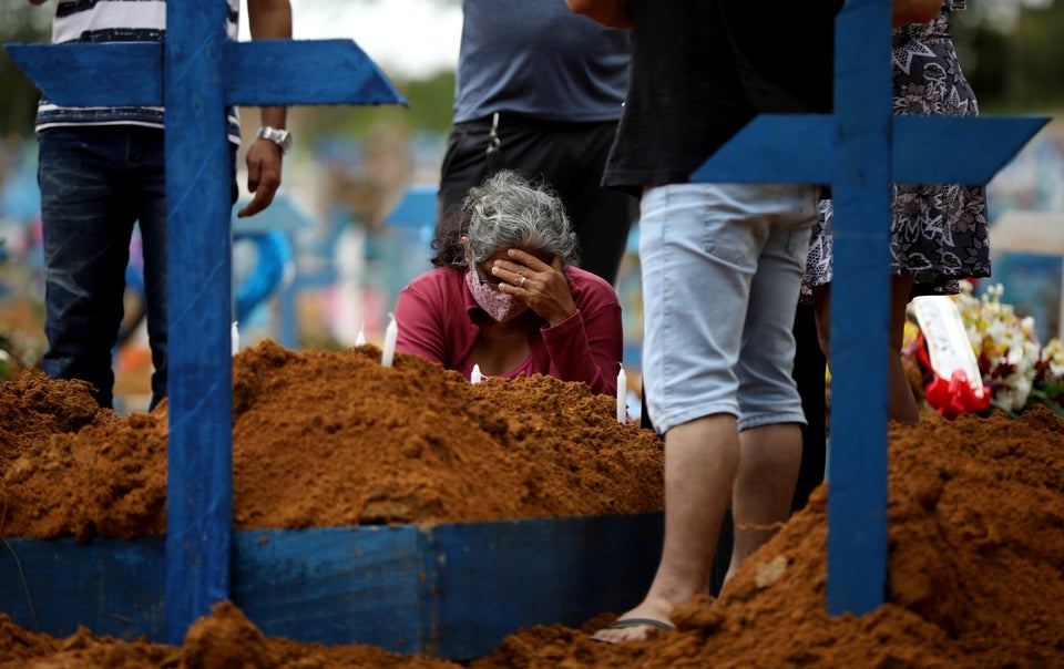 A primeira vez que o Brasil registrou mais de mil mortes por dia foi em 19 de maio. Desde então,...