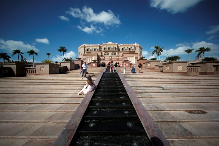 Εξωτερική άποψη του Emirates Palace Hotel. 