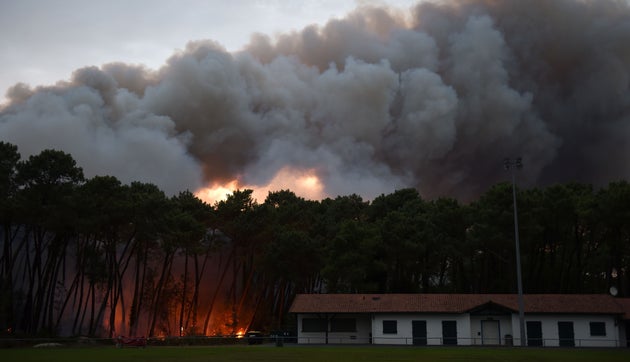 Apres L Incendie D Anglet Un Adolescent De 16 Ans Mis En Examen Le Huffpost