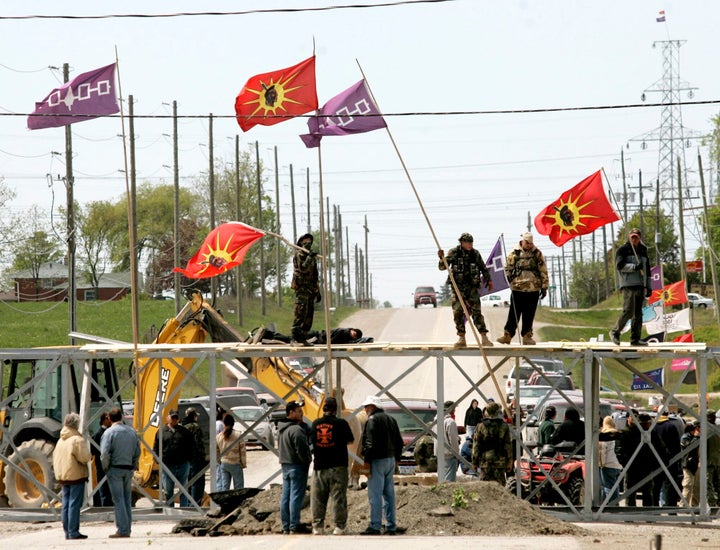 Six Nations land defenders previously set up baracades in Caledonia, Ont. 14 years ago. 