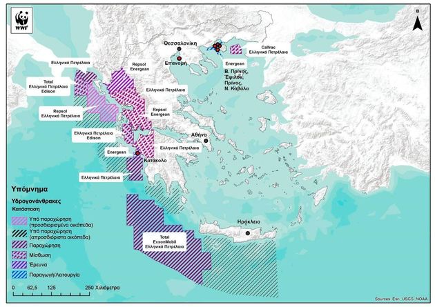 Εικόνα 6: Χάρτης παραχωρήσεων οικοπέδων υδρογονανθράκων σε εταιρείες και βεβαιωμένα κοιτάσματα Ελλάδας (κόκκινες κουκίδες) [15], επεξεργασία από [28].