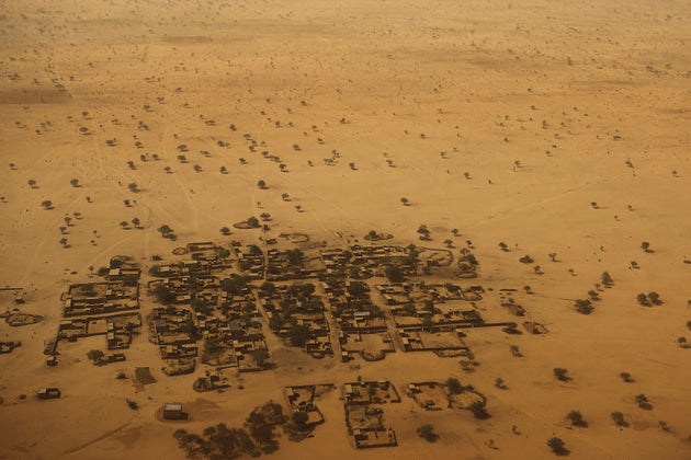 Attacco contro gruppo di turisti in Niger, otto morti. Trucidati sei turisti francesi Attacco contro gruppo di turisti in Niger, otto morti. Trucidati sei turisti francesi