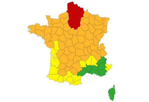 Meteo France Place 73 Departements En Vigilance Canicule Et Orages Dont 13 En Rouge Le Huffpost