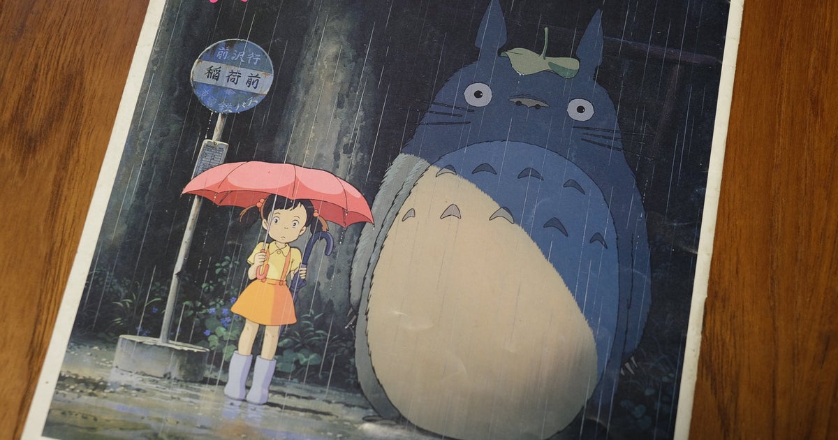 となりのトトロ のミステリー トトロの隣にいる 謎の少女 の正体は ハフポスト アートとカルチャー となりのトトロ のミステリー トトロの隣にいる 謎の少女 の正体は ハフポスト アートとカルチャー