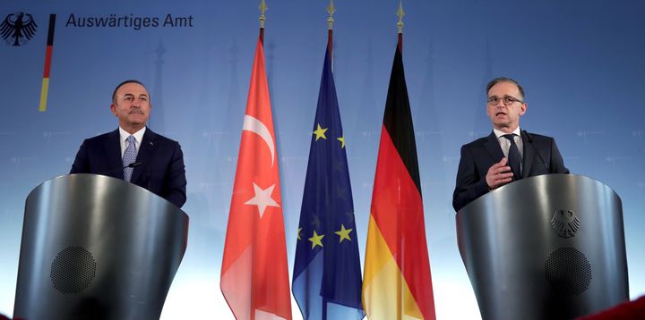 2 Ιουλίου 2020 Ο Γερμανός ΥΠΕΞ Χάικο Μάας μαζί με τον Τούρκο Ομόλογό τουυ Μεβλούτ Τσαβούσουγλου στο Βερολίνο Photo by Michael Sohn / POOL / AFP) (Photo by MICHAEL SOHN/POOL/AFP via Getty Images)