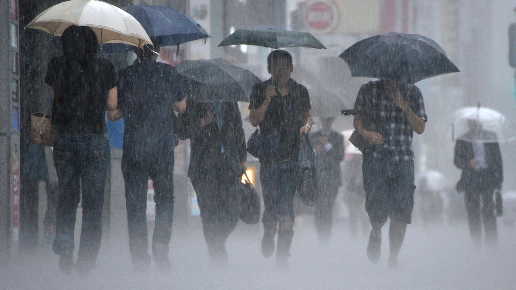 ゲリラ豪雨とは？ 気象庁も予測困難。避ける方法は ハフポスト News