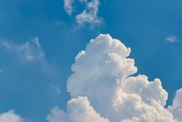 積乱雲のイメージ写真