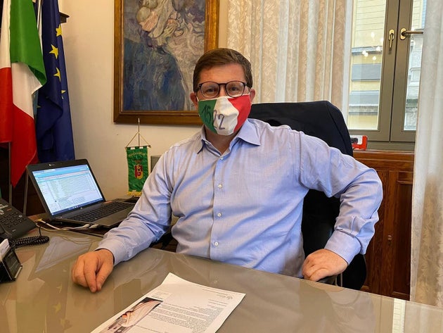 Bonus Inps: Juri Imeri, leghista di Treviglio, fra i furbetti. Malgrado lo stipendio da sindaco Bonus Inps: Juri Imeri, leghista di Treviglio, fra i furbetti. Malgrado lo stipendio da sindaco