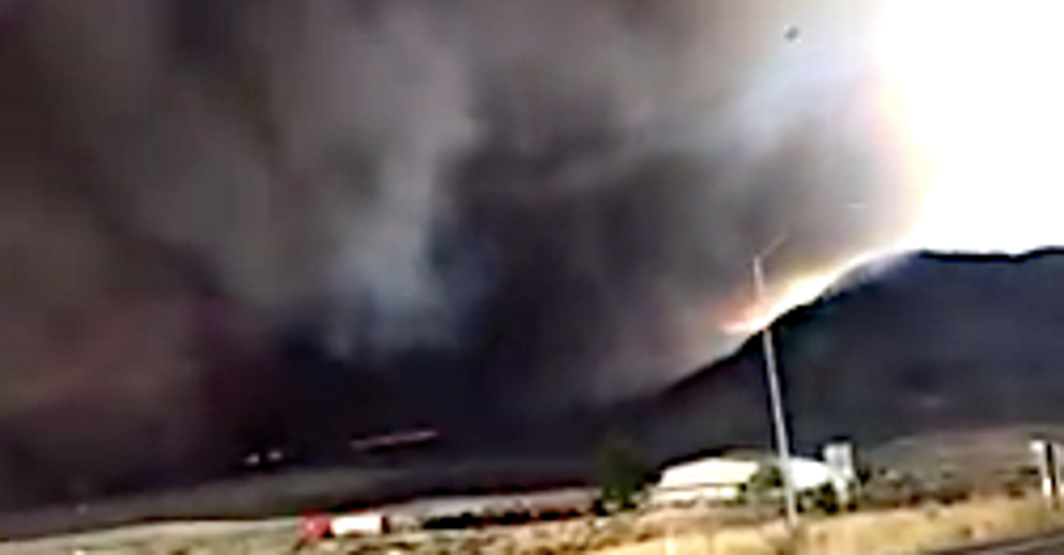California Issues Alert Warning Of Horrifying Fire Tornado In New ...