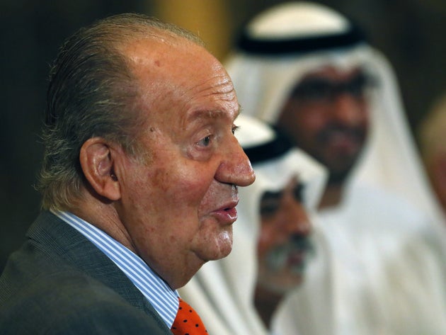Le Roi D Espagne Juan Carlos Ier Se Trouve Aux Emirats Arabes Unis Le Huffpost