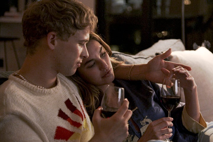 Tommy Dorfman and Rainey Qualley play friends grappling with their platonic relationship.&nbsp;