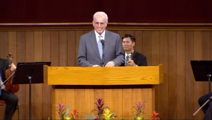 John MacArthur, the lead pastor at Grace Community Church, speaks to the congregation on Aug. 16.