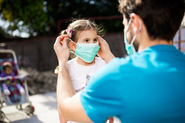 "Italia, 700 morti al giorno entro Natale". Coronavirus, la proiezione: terrorismo o verità? Crisanti: "Dopo questa soglia, diventa ingestibile" "Italia, 700 morti al giorno entro Natale". Coronavirus, la proiezione: terrorismo o verità? Crisanti: "Dopo questa soglia, diventa ingestibile"