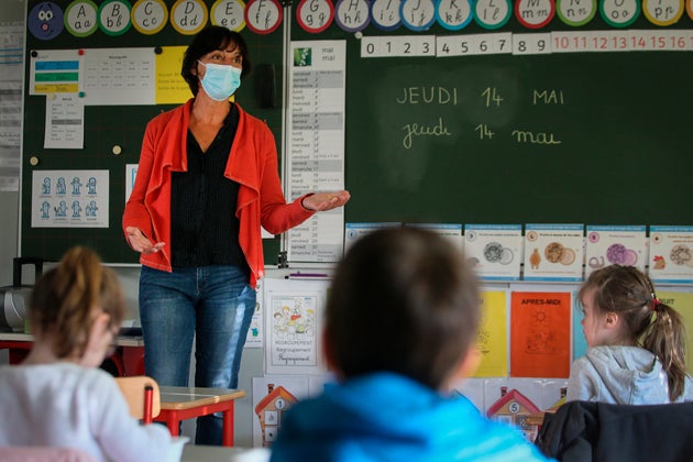 Qué puede enseñar a España la reapertura de las escuelas de Europa | El HuffPost