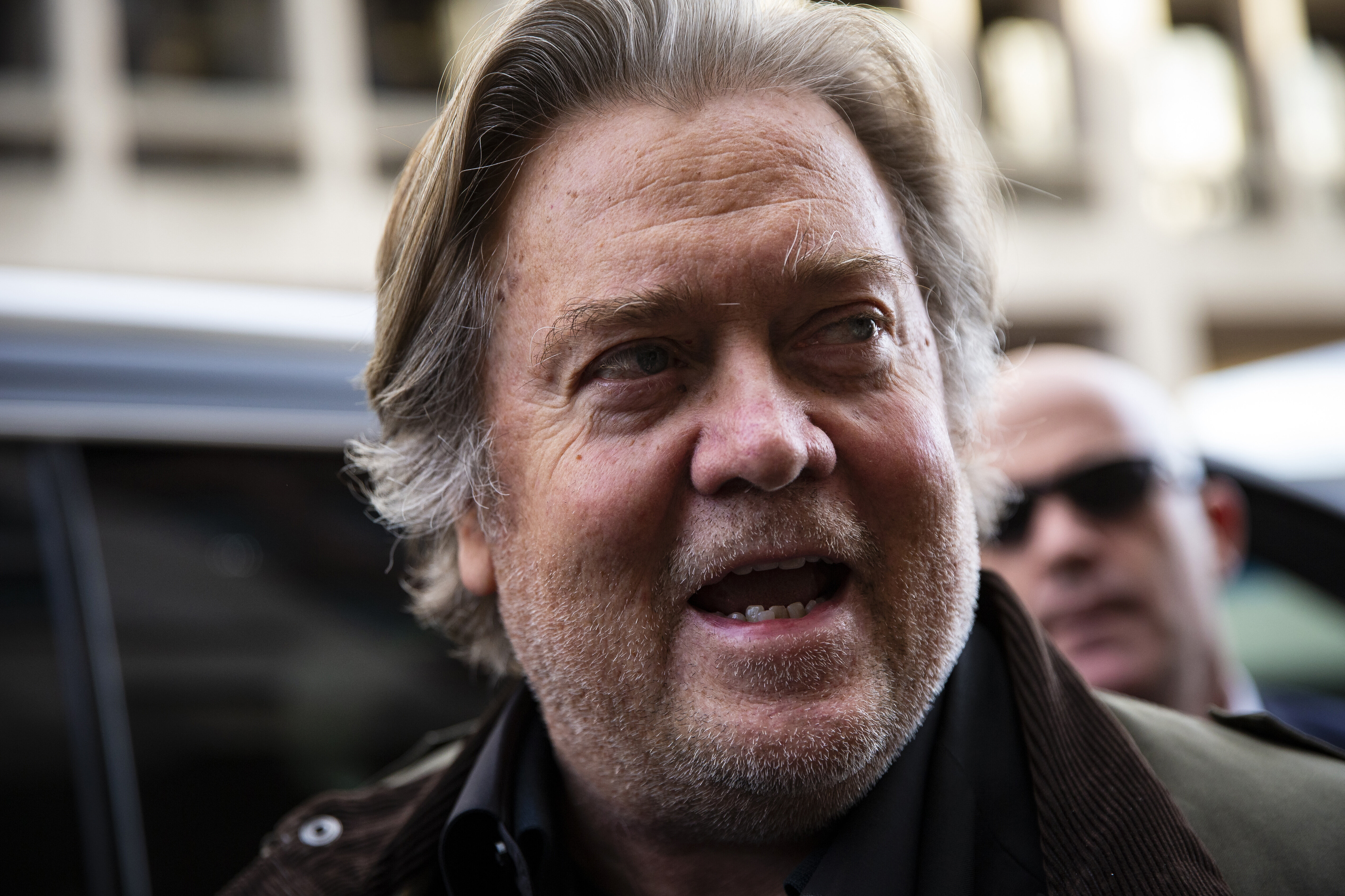 Twitter Users Pile On Steve Bannon After Wire Fraud Indictment ...