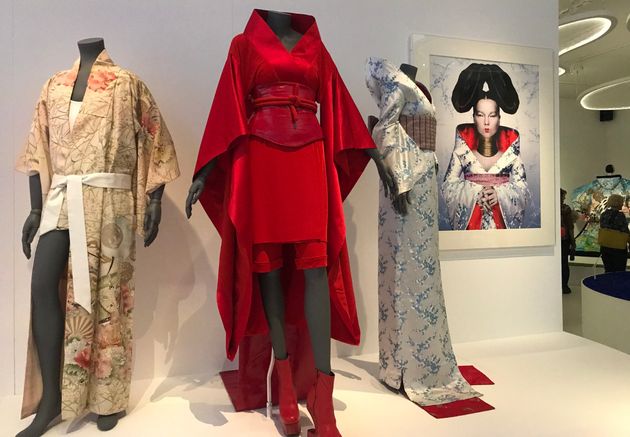 ロンドン V A Kimono 展 バーチャル リアル コロナ禍でのアート鑑賞について考える ハフポスト