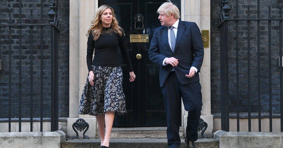 Boris Johnson Cuts Short Scottish Holiday After Cottage Pictures ...