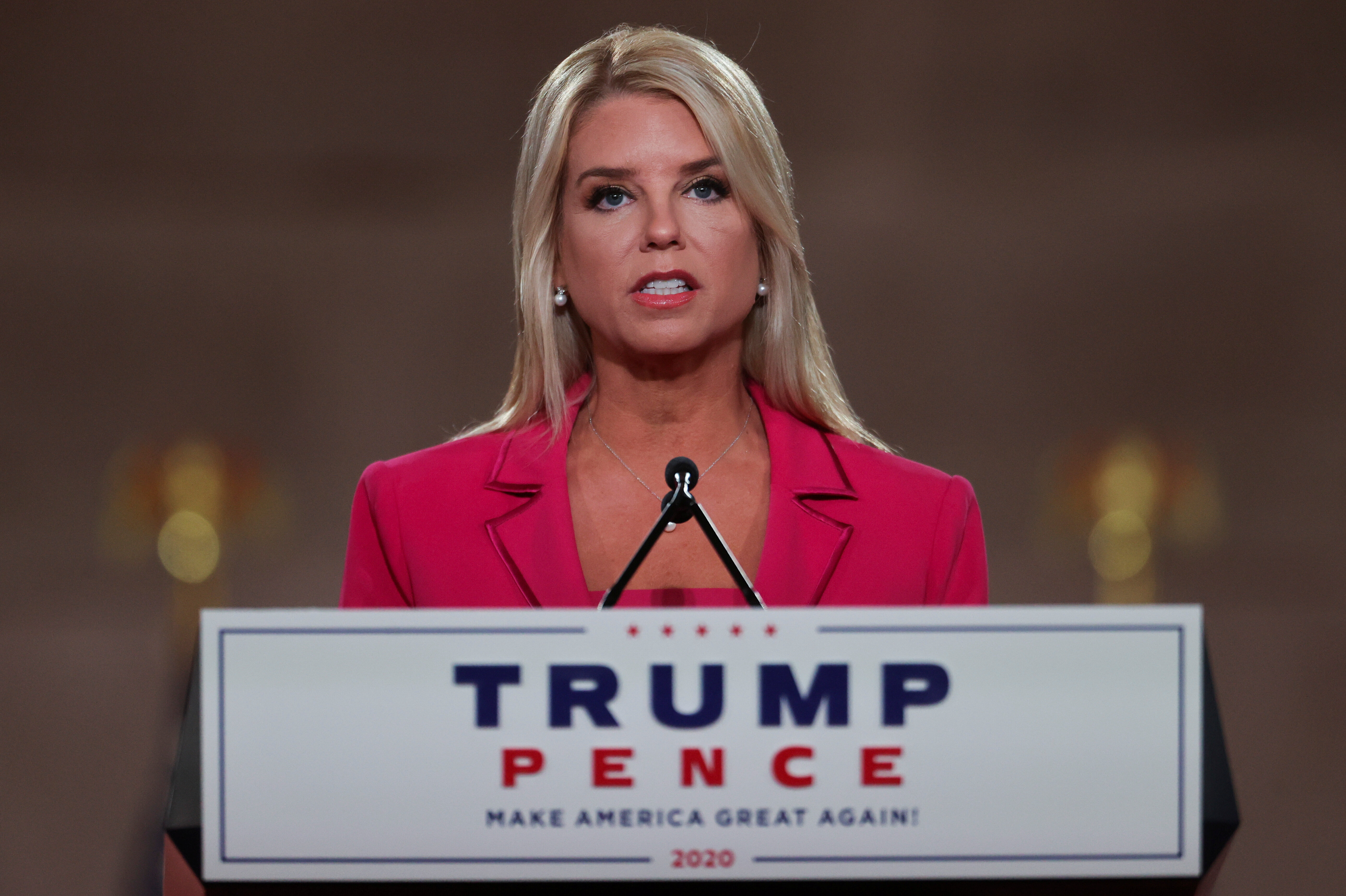 Pam Bondi, Ex-Florida AG Once Accused Of Corruption, Condemns ...