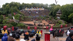 Après le Puy du Fou, Castex annonce la fin des dérogations pour les rassemblements en zone