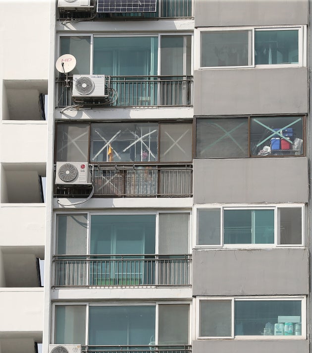 Experts Were Put In To Confirm The Route Of Covid 19 Outbreak In Guro Gu Apartments Experts Were Put In To Confirm The Route Of Covid 19 Outbreak In Guro Gu Apartments