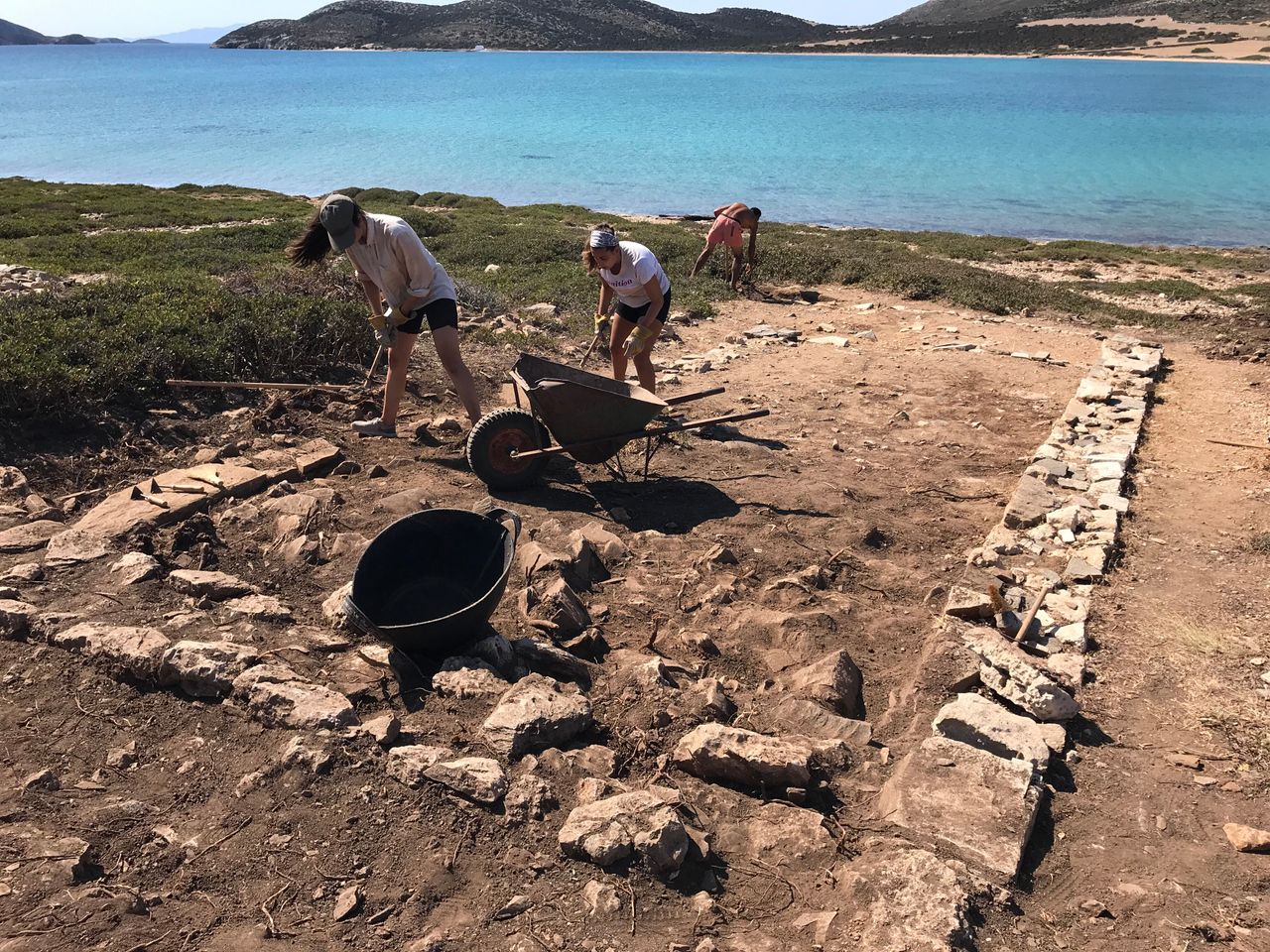 Ανασκαφή του Κτιρίου Ατ στο Τσιμηντήρι (λήψη από ΒΔ).