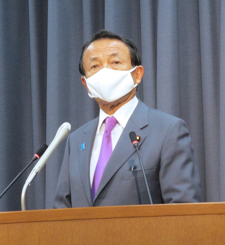 麻生太郎副総理