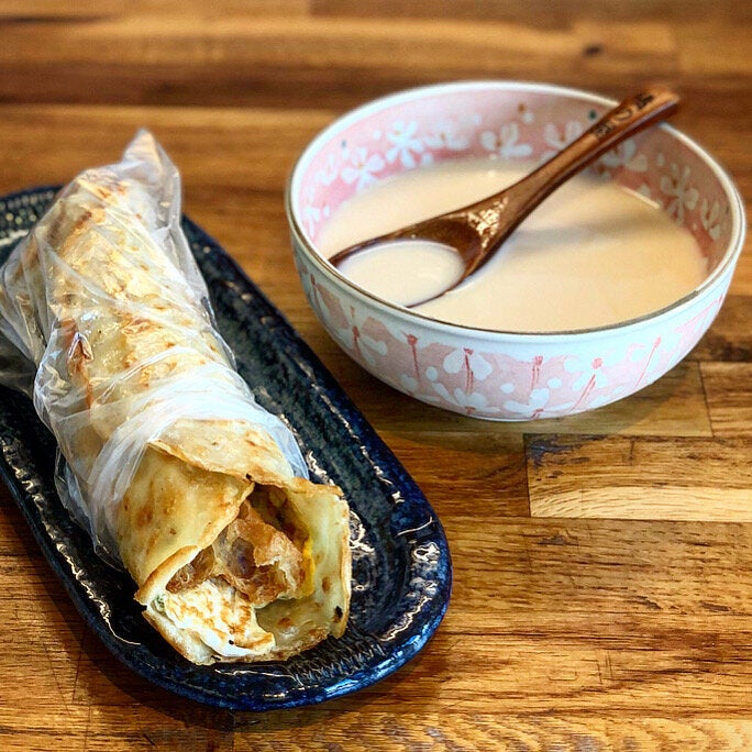 Dan Bing (Taiwanese Egg Pancake)