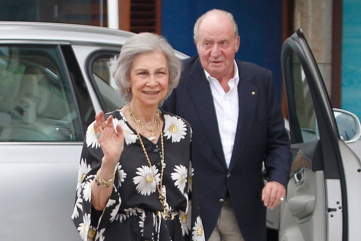 La reina Sofía y el rey emérito en Sanxenxo en verano de 2019.