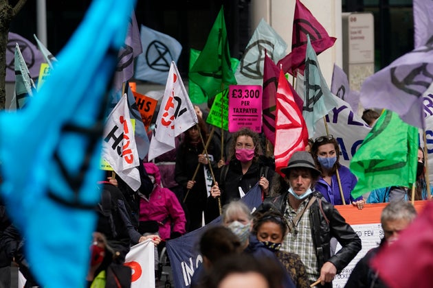 Extinction Rebellion Accuse Met Police Of Trying To Crush Protests