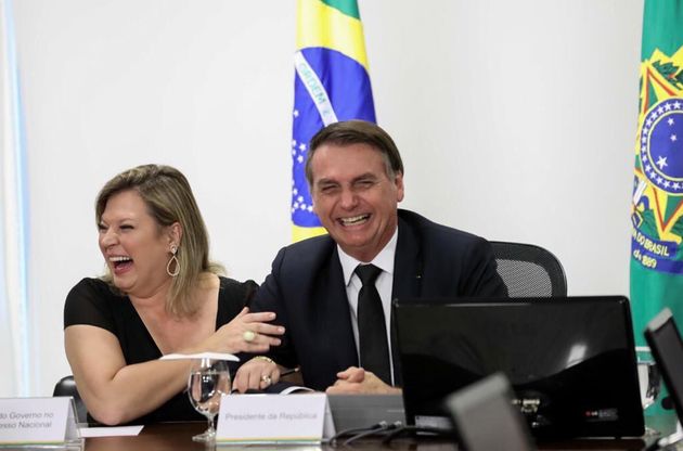 Joice e Bolsonaro em foto de agosto de 2019, antes do rompimento; Deputada do PSL foi líder...