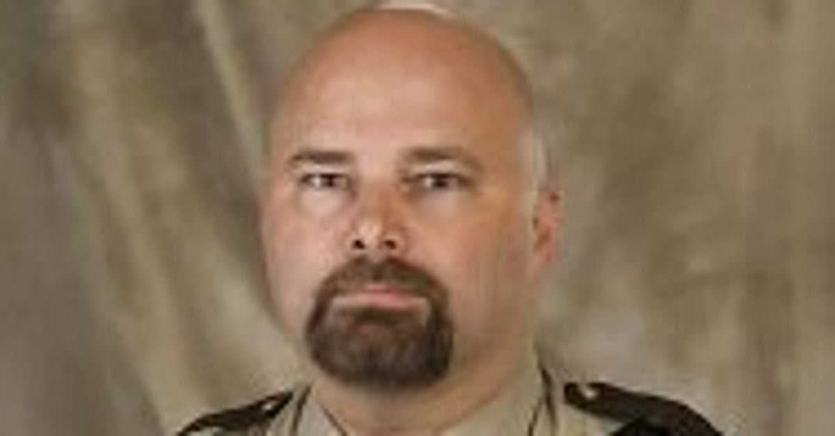 www.huffpost.com