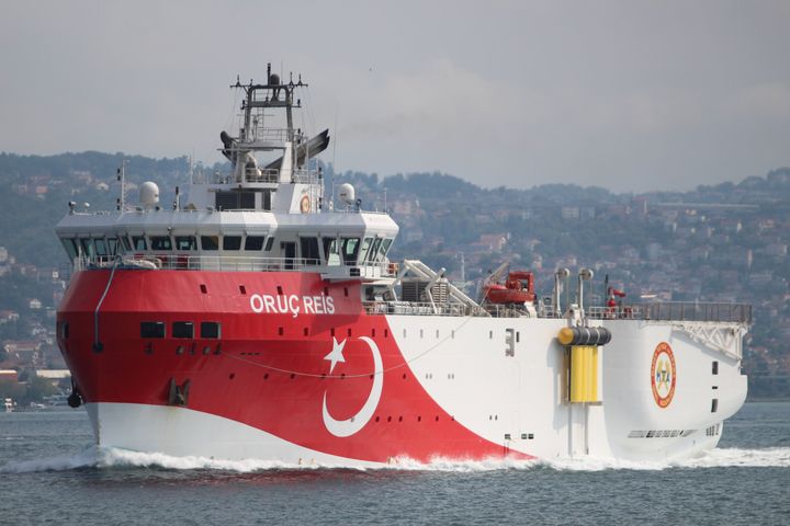 Φωτογραφία αρχείου. Οκτώβριος 2018. Το τουρκικό ερευνητικό πλοίο Ορουτς Ρέις πλέει στον Βόσπορο. REUTERS/Yoruk Isik