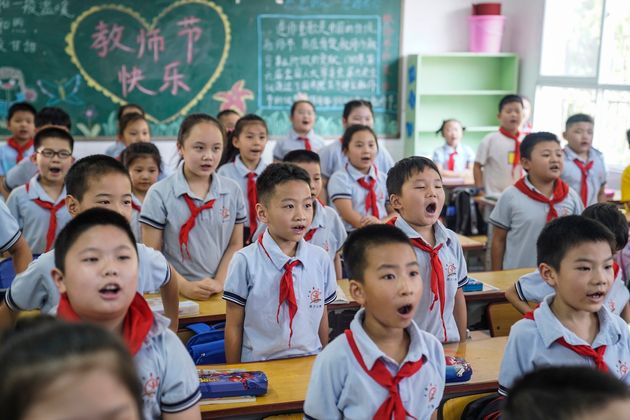 A Wuhan Si Torna In Classe I Bambini Rientrano A Scuola Senza Obbligo Di Mascherina L Huffpost