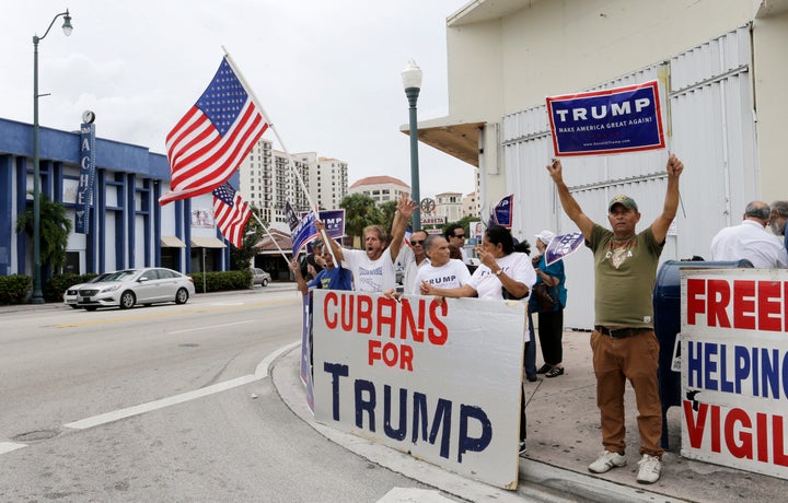 Trump n'a pas su conquérir les Latinos de Floride dans leur ensemble en 2016, mais s'est attiré les votes de 54 % des Cubano-Américains. 