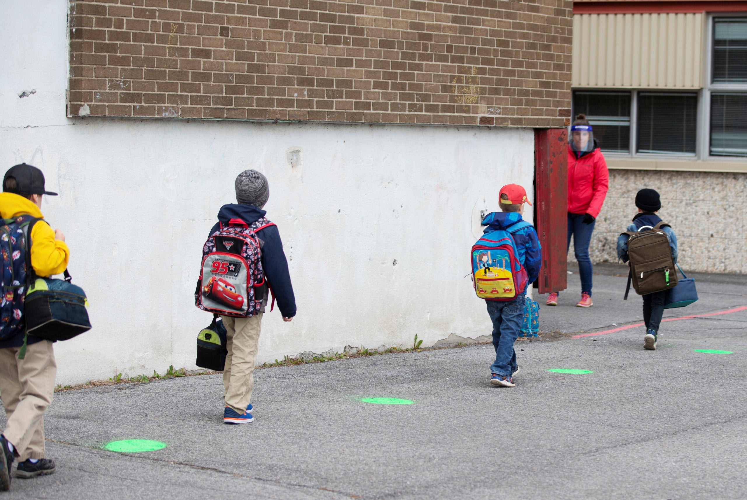 What School Looks Like Around The World During COVID-19 | HuffPost ...
