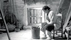 La mujer en la posguerra: silencio, silencio, siempre