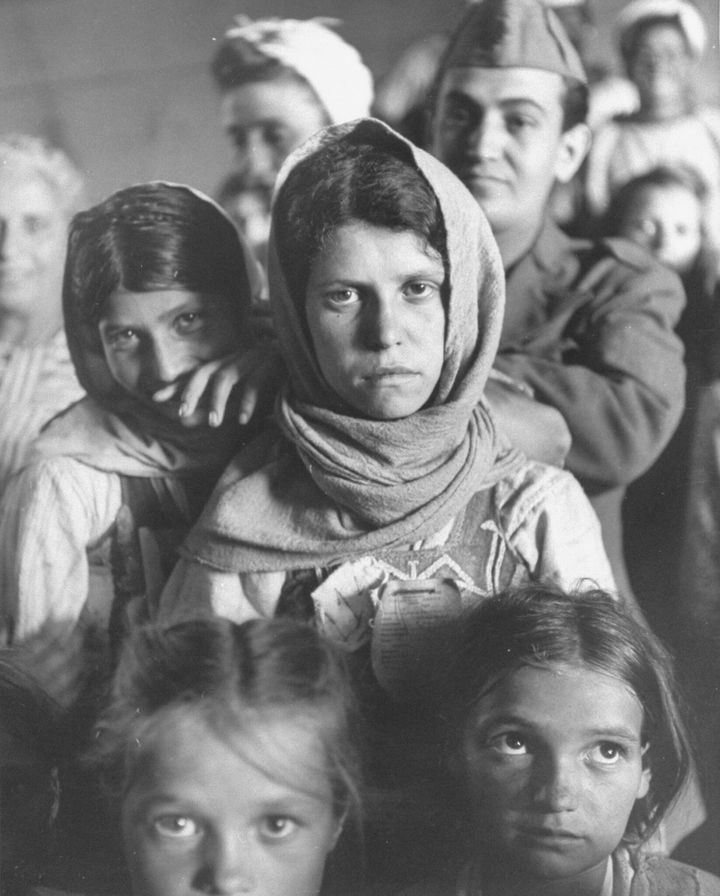 Παιδιά από τη Βόρεια Ελλάδα που έχουν μεταφερθεί από τον Ερυθρό Σταυρό στη Ρόδο για να γλυτώσουν από τον εμφύλιο πόλεμο(Photo by Frank Scherschel/The LIFE Picture Collection via Getty Images)