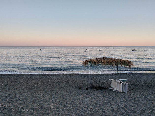 Τέρτσα. Παλιότερα, τις καλοκαιρινές νύχτες όλο το μικρό χωριό έστρωνε και κοιμόταν στην παραλία.