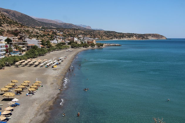 Τσούτσουρας.