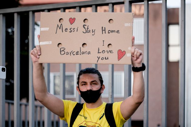 On August 26, a FC Barcelona fan staged a protest picket against the termination of the club's contract with Messi at the Camp Nou.