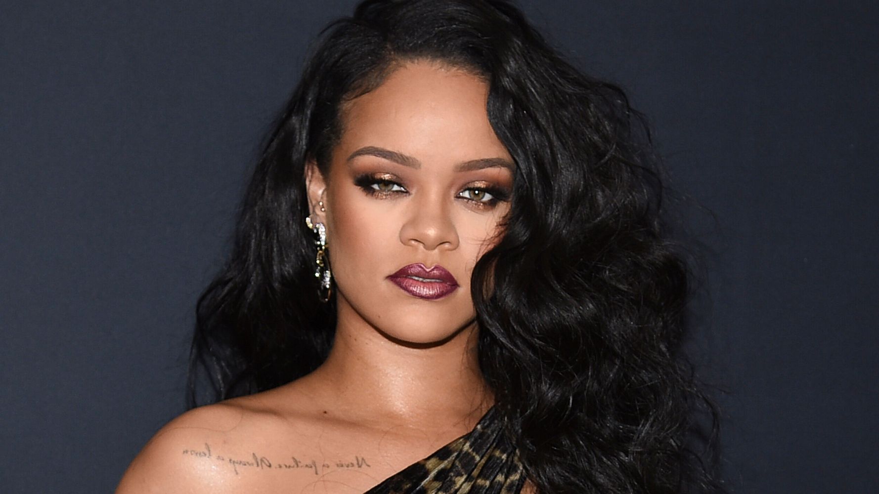 Rihanna 'Healing Quickly' After Bruising Face In Electric Scooter ...