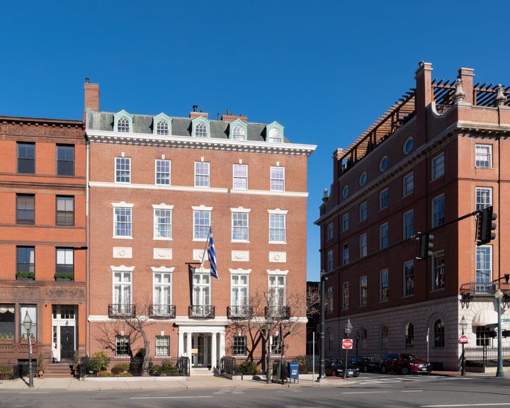 Εξωτερική άποψη του κτηρίου του Γενικού Προξενείου της Ελλάδας στη Βοστώνη. 