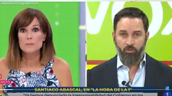 La sorprendente reacción de Mónica López a esta frase de Santiago Abascal en 'La Hora de La