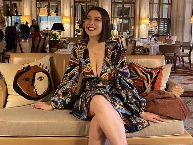 Ragazza Viene Fermata Fuori Dal Museo D Orsay Troppo Scollata Cosi Lei Non Entra L Huffpost