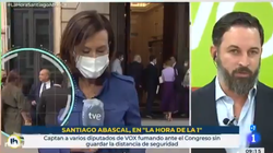 La airada reacción de Abascal cuando le preguntan por la 'pillada' a los diputados de