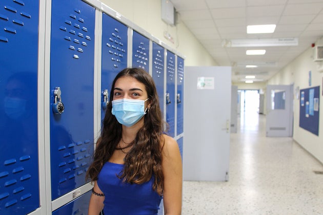 Η Αλεξάνδρα Γρηγορίου, μαθήτρια της Γ΄ Λυκείου (12th Grade, Academy).