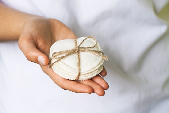 Cotton balls, pads and rounds are a huge part of skin care routines, but they create a lot of waste. Reusable cotton pads are a sustainable and environmentally-friendly alternative for cleansing and toning that can be washed and reused. 