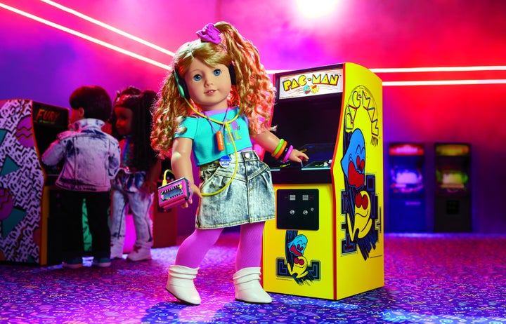 American Girl's newest doll is Courtney Moore, an '80s girl who loves arcade games. 